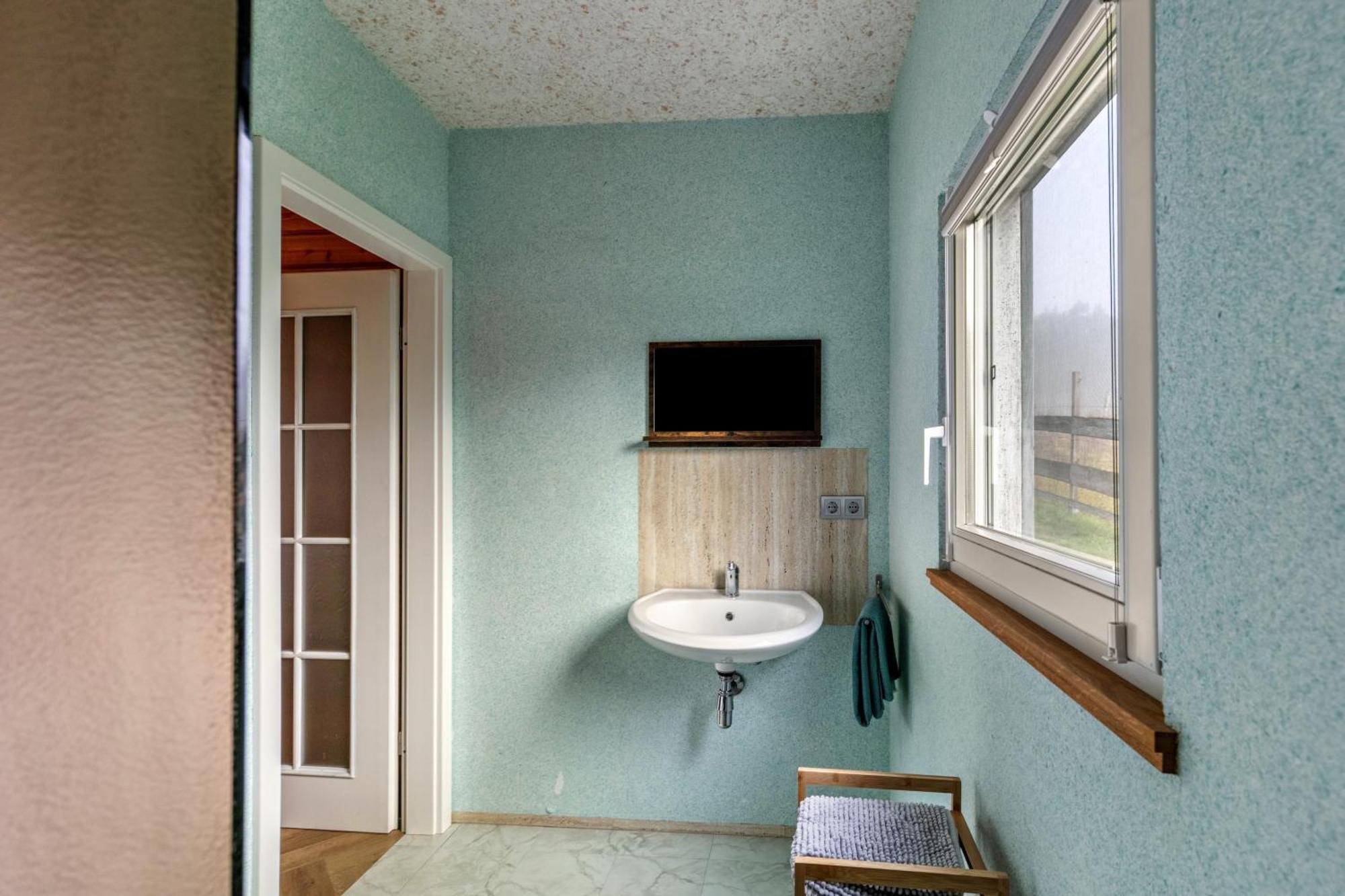 Holiday home Holzhaus Am Waldrand